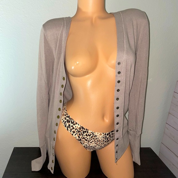 Button Front Sexy Long Sleeve Cardigan - Picture 3 of 5